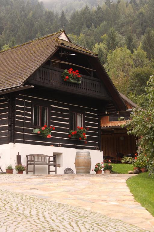 Bachkeusche Villa Осиах Стая снимка